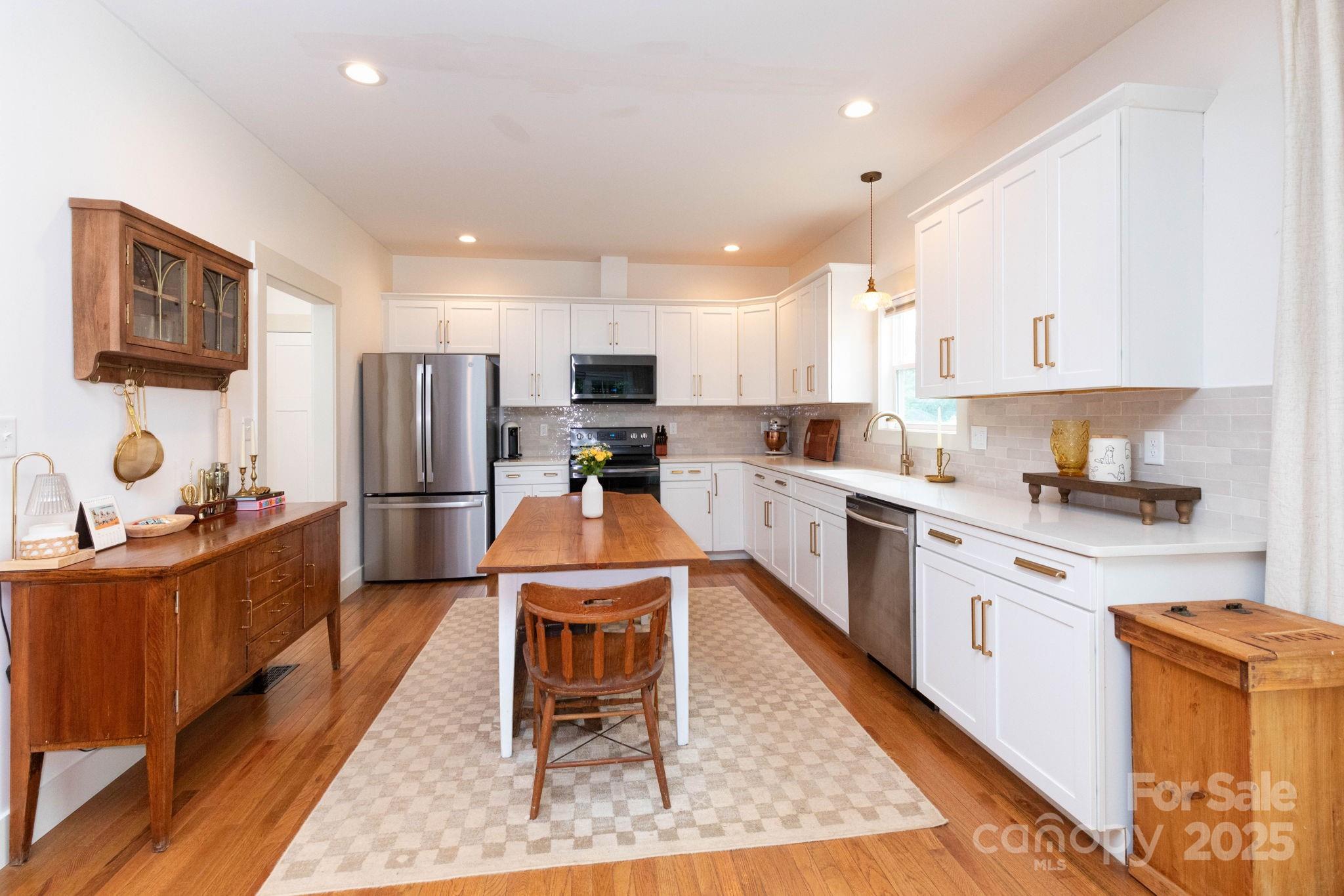 400 Emmas Grove Road Fletcher, NC 28732 - Photo 4 of 25 Gallery Image 4