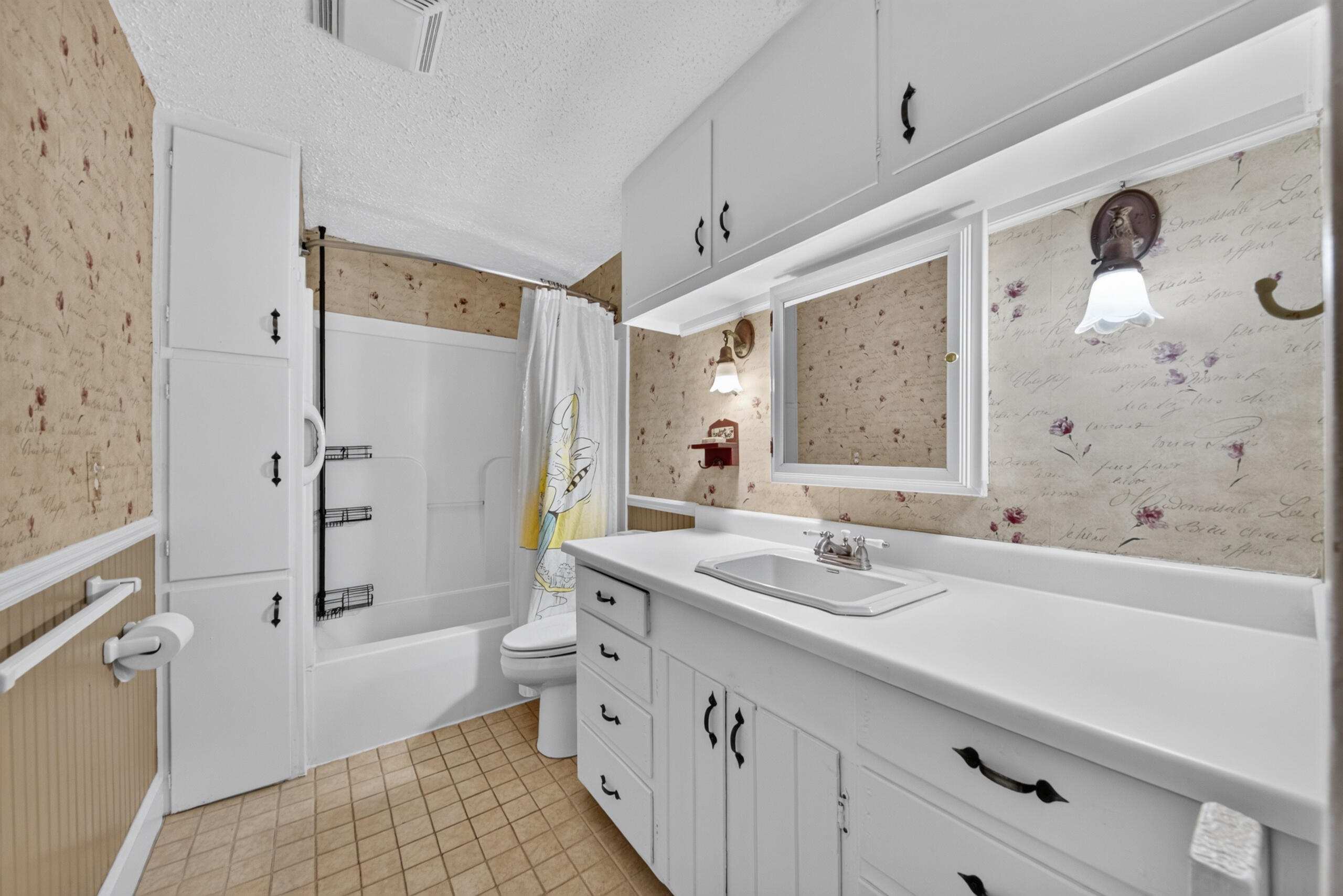 15610 Arnold Road Gregory, MI 48137 - Photo 45 of 90 Bathroom