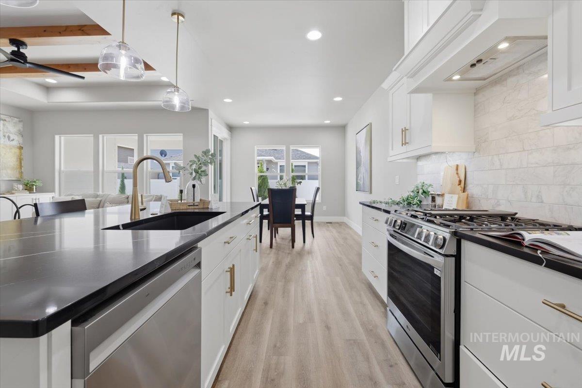 1717 Kayak Road Emmett, ID 83617 - Photo 17 of 35