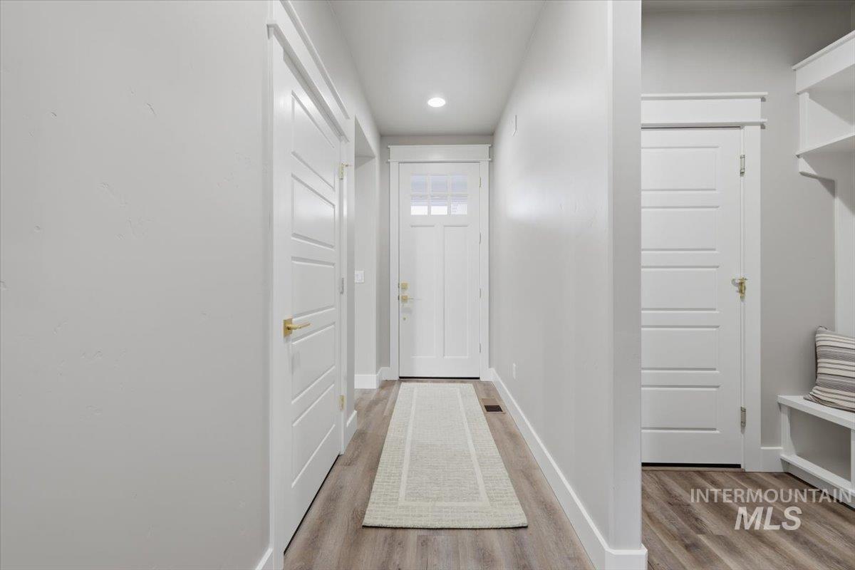 1717 Kayak Road Emmett, ID 83617 - Photo 3 of 35