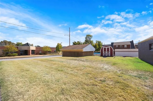 a view of a outdoor space with seating area