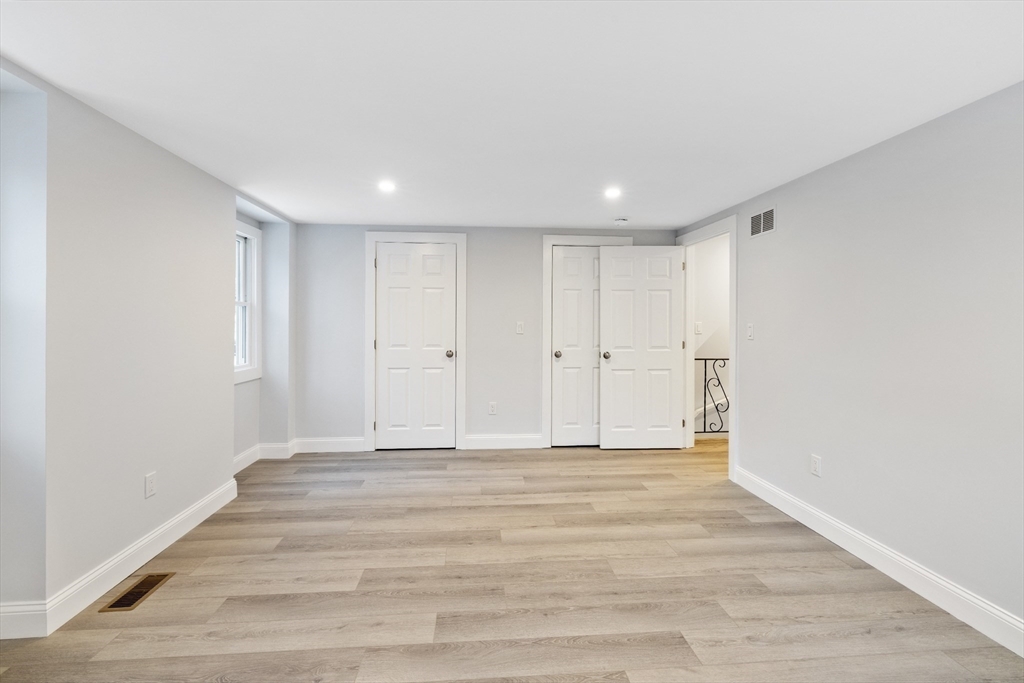 27 Village Street, Unit 1 Marblehead, MA 01945 - Photo 12 of 19