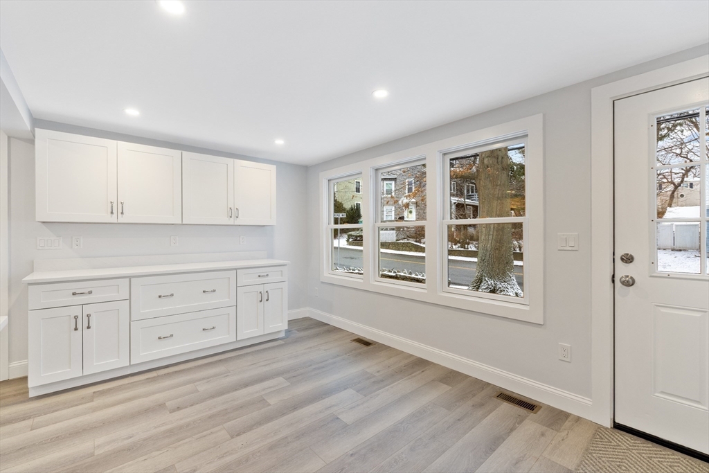 27 Village Street, Unit 1 Marblehead, MA 01945 - Photo 3 of 19