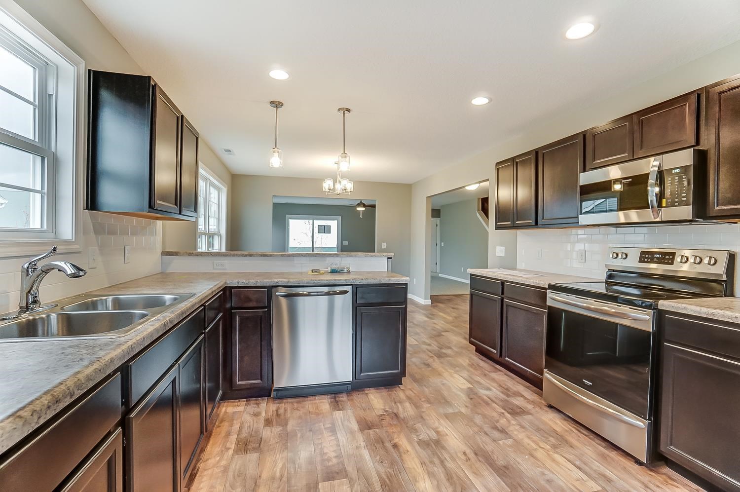 12173 Bozzio Road Fort Wayne, IN 46818 - Photo 12 of 35