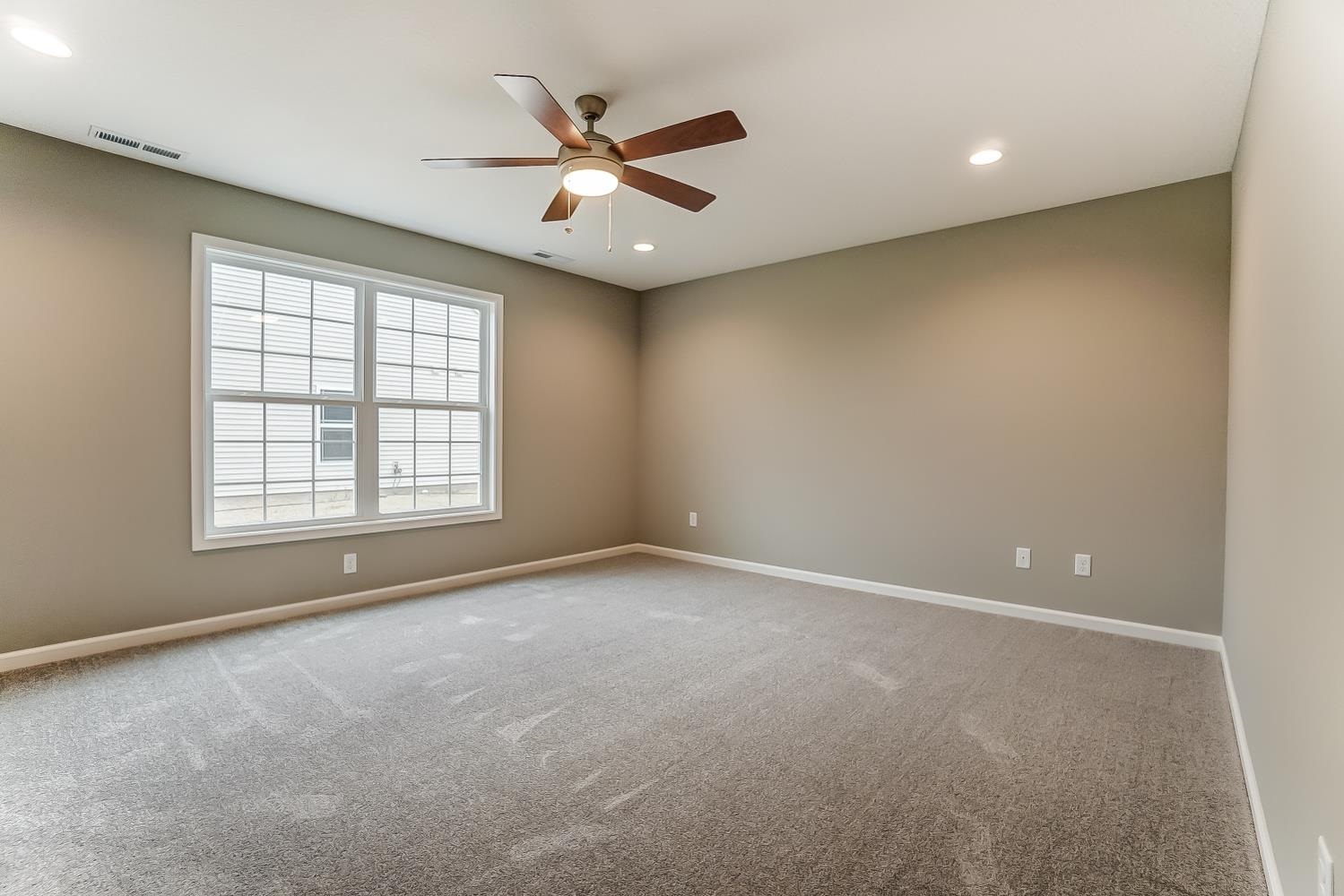 12173 Bozzio Road Fort Wayne, IN 46818 - Photo 13 of 35