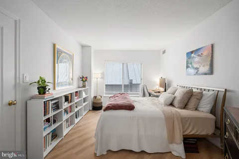 $595,000 | 5800 Nicholson Lane, Unit 1307, Rockville, MD 20852