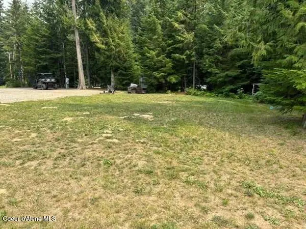 $398,000 | 467 Arnold Drive, Coolin, ID 83821