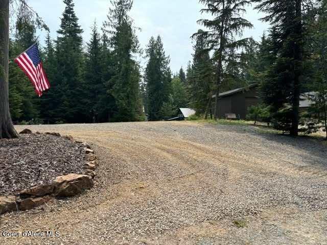 467 Arnold Drive Coolin, ID 83821 - Photo 5 of 20 Driveway in