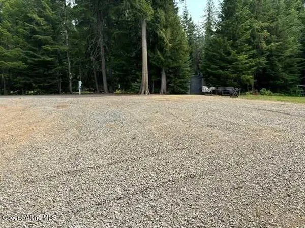 $398,000 | 467 Arnold Drive, Coolin, ID 83821