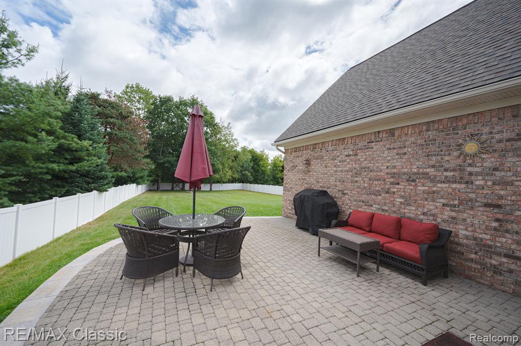 3119 East Maple Road Wixom, MI 48393 - Photo 31 of 40