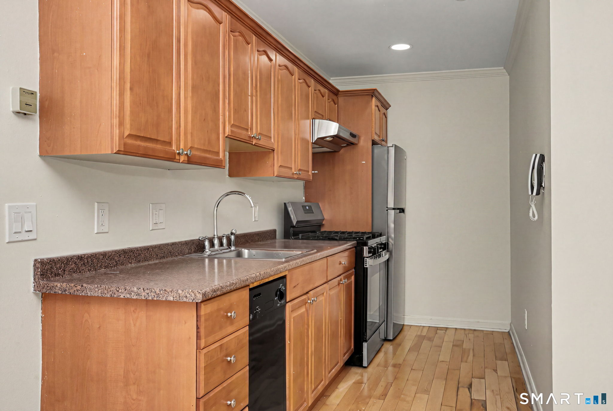 211 Main Street, Unit 3B Stamford, CT 06901 - Photo 3 of 10