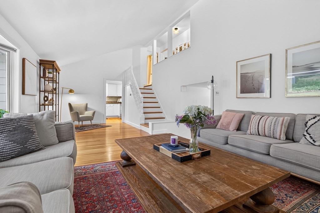 5 Holbrook Road Wayland, MA 01778 - Photo 6 of 24