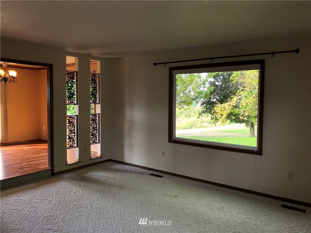 5344 Martin Road Northwest Ephrata, WA 98823 - Photo 13 of 24