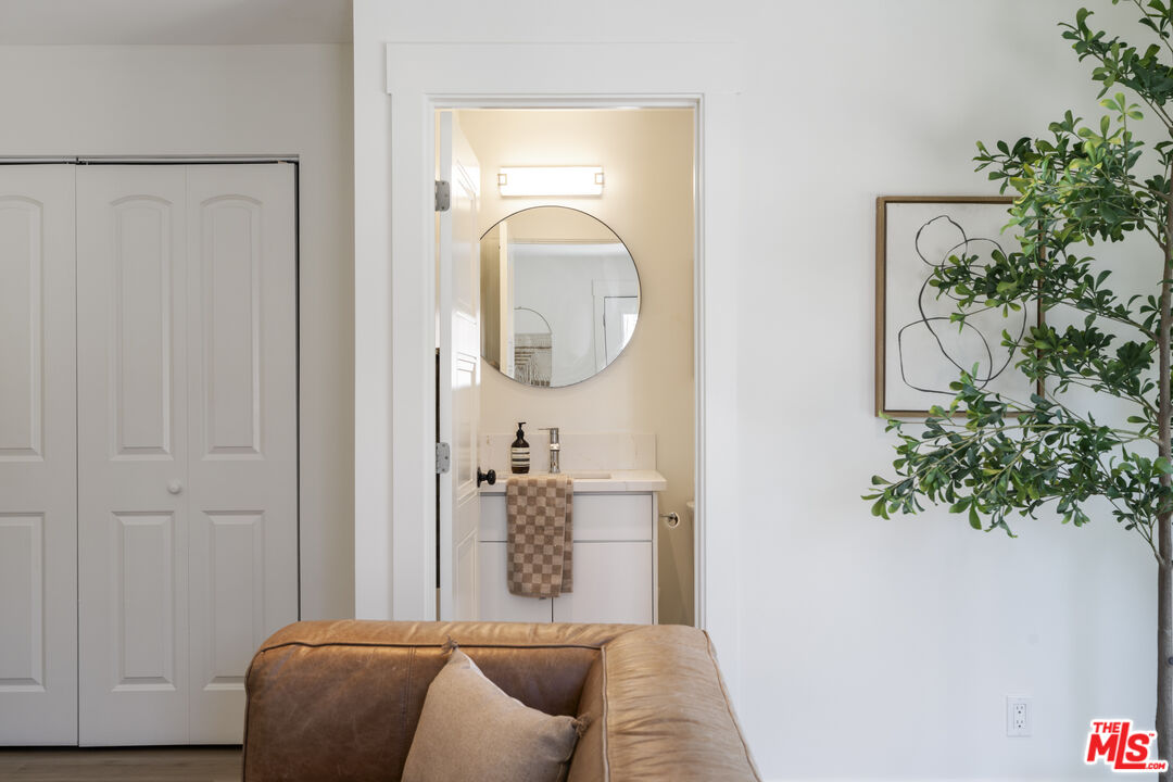 2423 Ridgeview Avenue Los Angeles, CA 90041 - Photo 16 of 30 Gallery Image 16