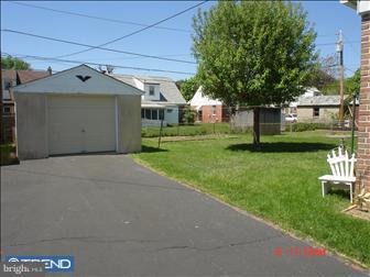 508 Bonsall Road Ridley Park, PA 19078 - Photo 5 of 6 a view of a garage