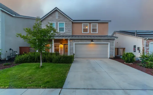 $575,000 | 951 Kelso Avenue, Clovis, CA 93619