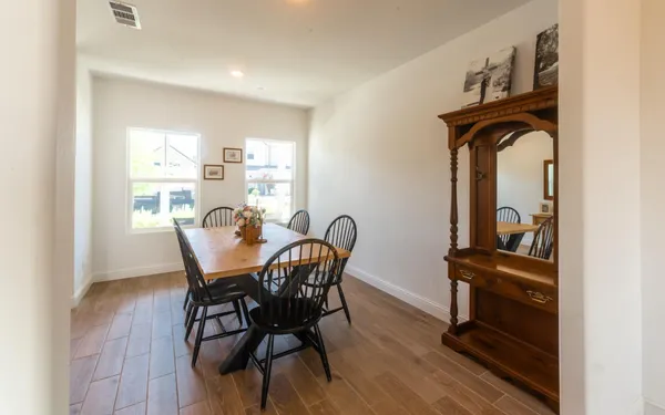 $575,000 | 951 Kelso Avenue, Clovis, CA 93619