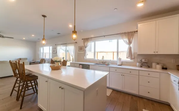 $575,000 | 951 Kelso Avenue, Clovis, CA 93619
