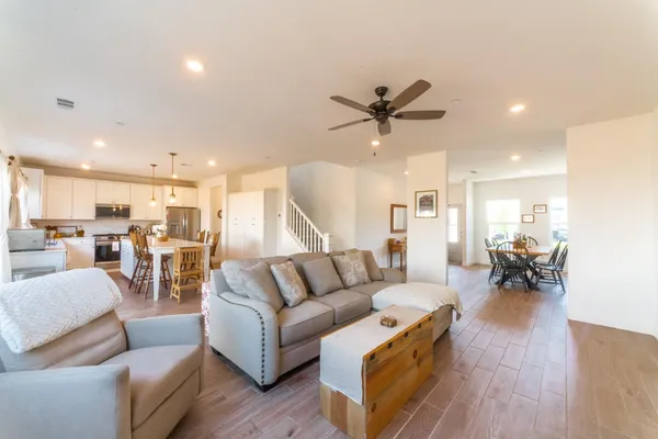 $575,000 | 951 Kelso Avenue, Clovis, CA 93619