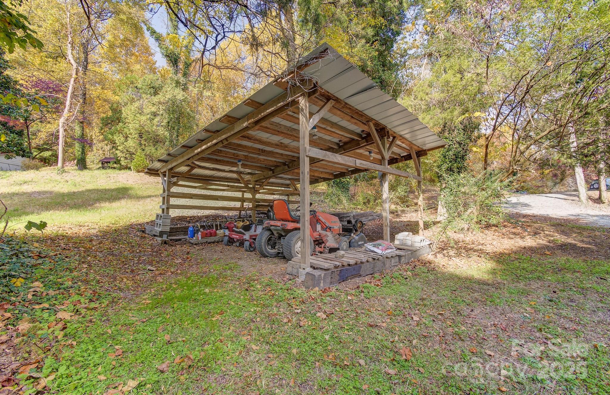 130 Grapevine Lane Tryon, NC 28782 - Photo 44 of 47