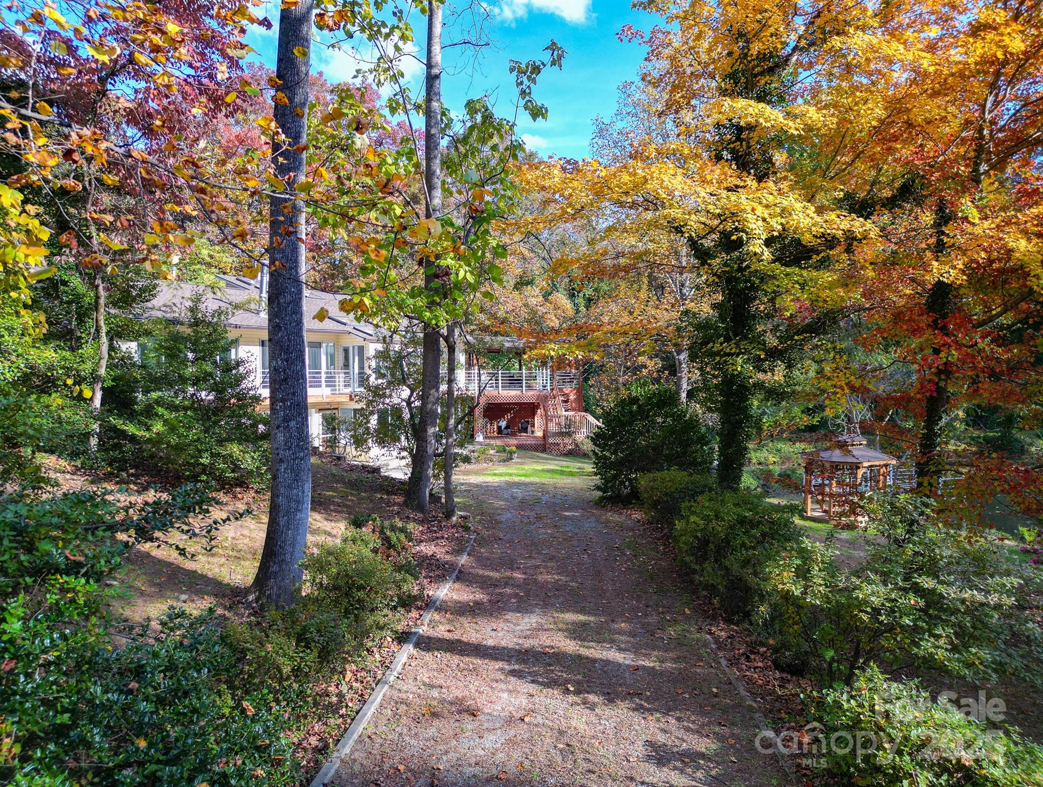 130 Grapevine Lane Tryon, NC 28782 - Photo 5 of 47