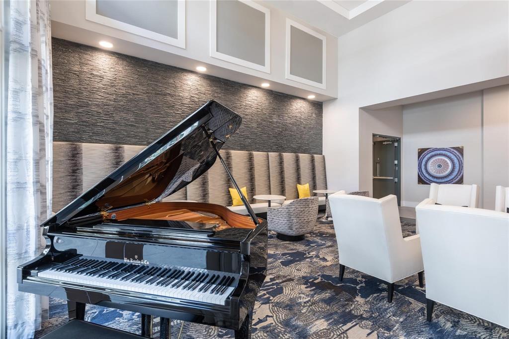 3100 Kramer Lane, Unit 124 Austin, TX 78758 - Photo 10 of 16 Make your Move Merry & Get up to 8 Weeks Base RENT FREE!*Act now! Don't miss this limited-time offer!*Applies to Base Rent.Restrictions & Min lease term applies. Costs & fees excld.