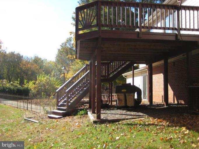 3213 Fox Mill Road Oakton, VA 22124 - Photo 22 of 22 Exterior #4