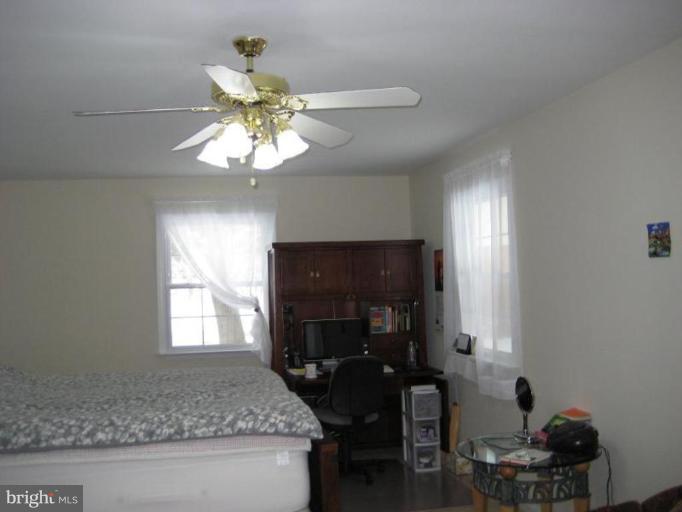 3213 Fox Mill Road Oakton, VA 22124 - Photo 4 of 22 Master Bedroom
