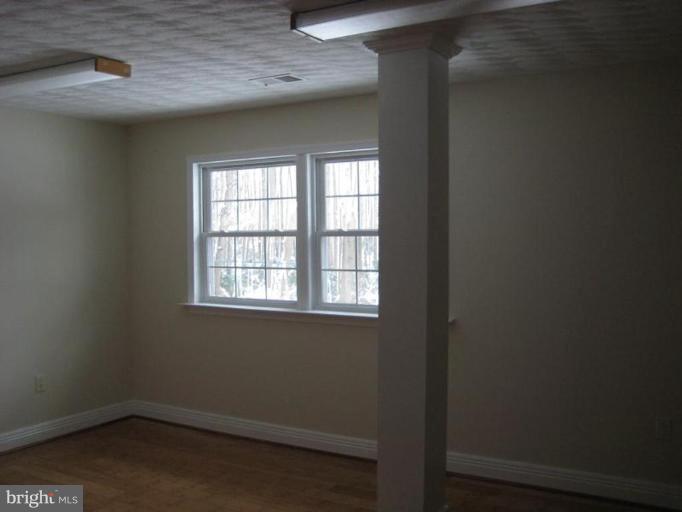 3213 Fox Mill Road Oakton, VA 22124 - Photo 6 of 22 Den