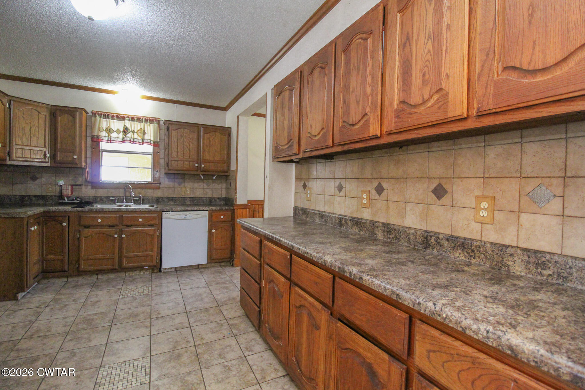 2425 Antioch Road Middleton, TN 38052 - Photo 11 of 59 Kitchen