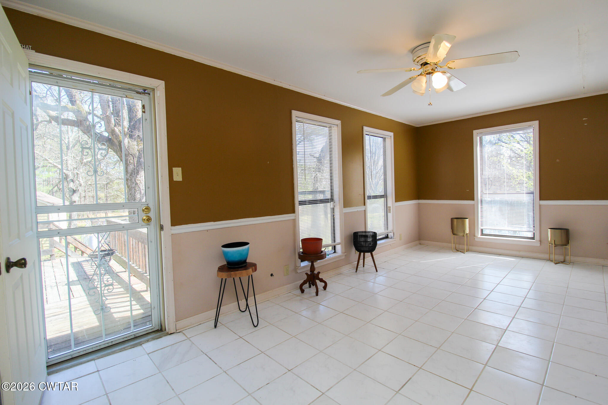 2425 Antioch Road Middleton, TN 38052 - Photo 15 of 59 Sunroom