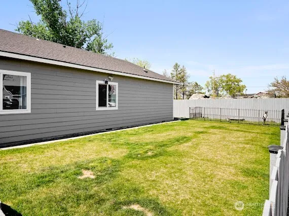 $365,000 | 1004 West Virginia Street, Moses Lake, WA 98837