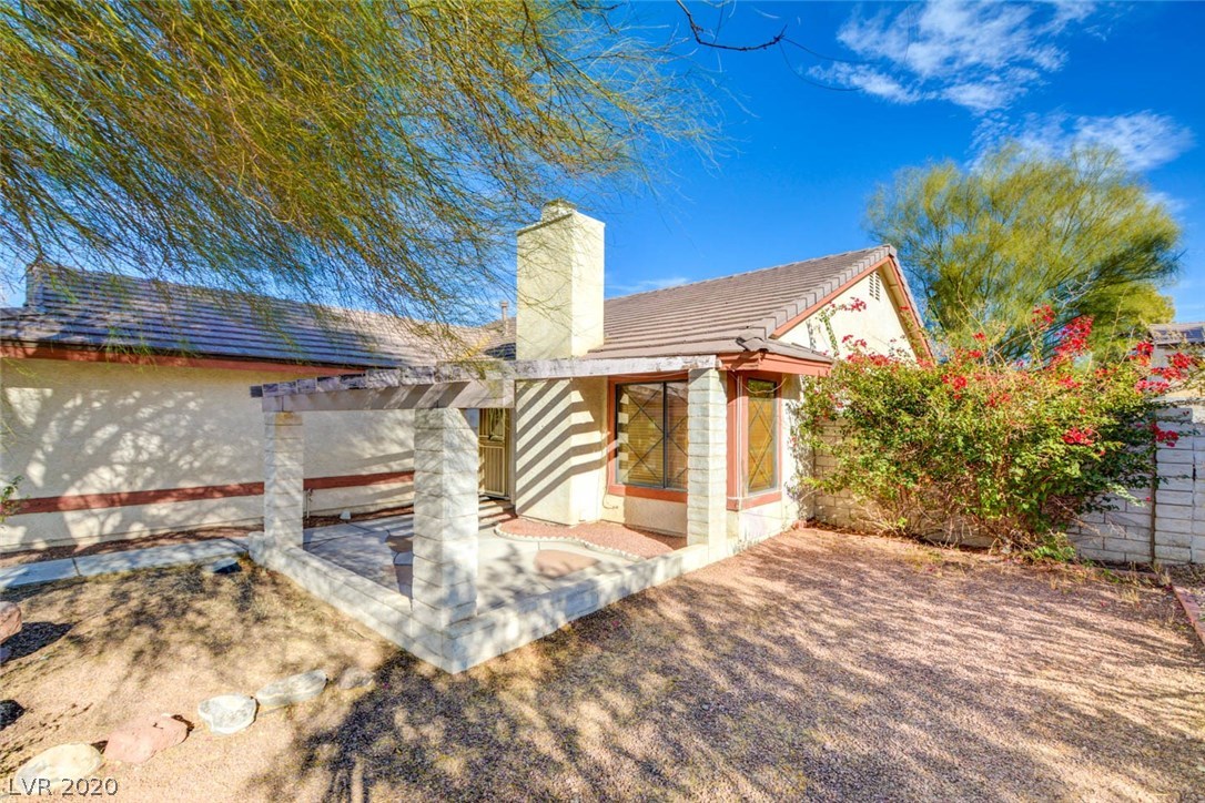 2346 Viewcrest Road Henderson, NV 89014 - Photo 4 of 28 Gallery Image 4