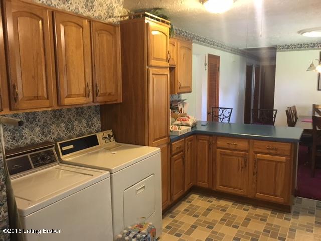 2315 Strotman Road Louisville, KY 40216 - Photo 8 of 18 Strotman pic 7