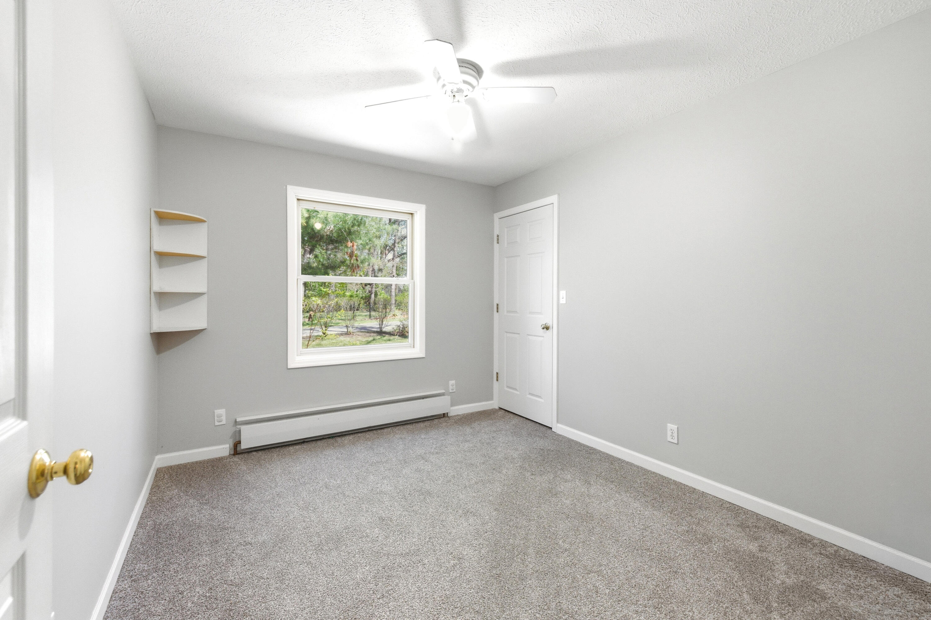 18840 Spring Street New Buffalo, MI 49117 - Photo 7 of 29 Upstairs Bedroom 3