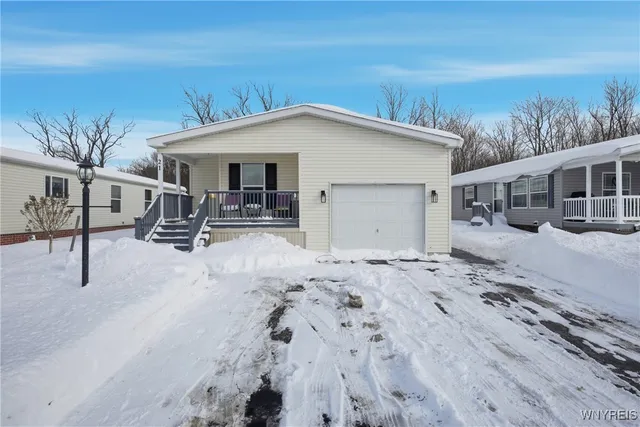 $119,900 | 5455 Southwestern Boulevard, Unit 21, Hamburg, NY 14075