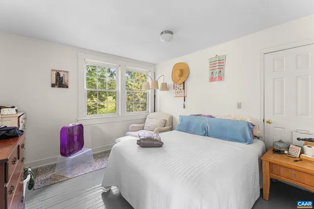 $895,000 | 690 Page Street, Scottsville, VA 24590