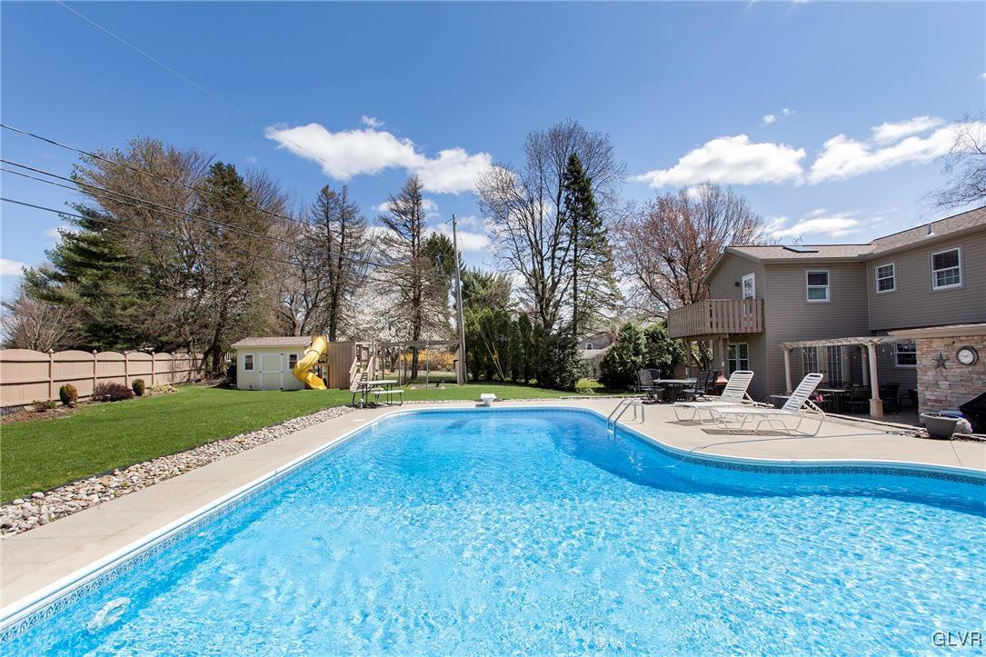 1250 Stark Road Bethlehem, PA 18017 - Photo 2 of 28 Gallery Image 2