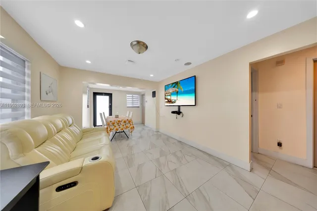 $999,999 | 458 East 20th Street, Hialeah, FL 33013