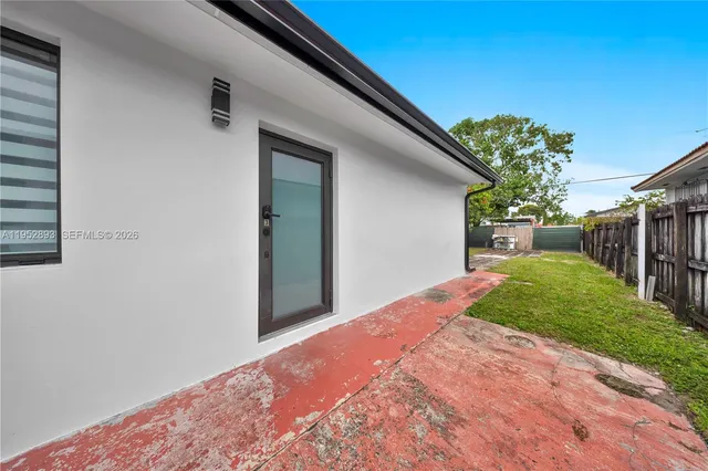 $999,999 | 458 East 20th Street, Hialeah, FL 33013