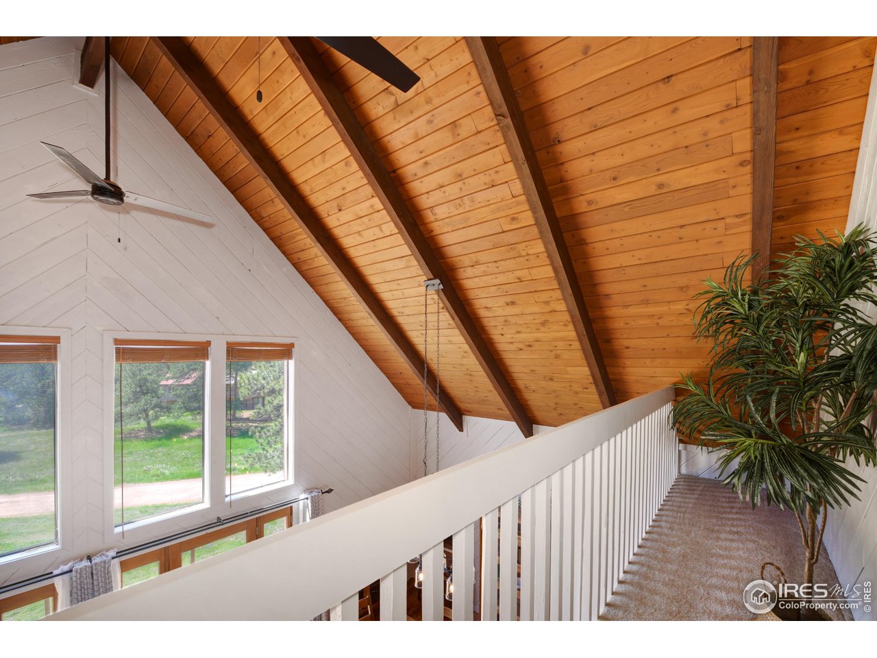 40 Hopi Court Lyons, CO 80540 - Photo 19 of 40 a view of an entryway
