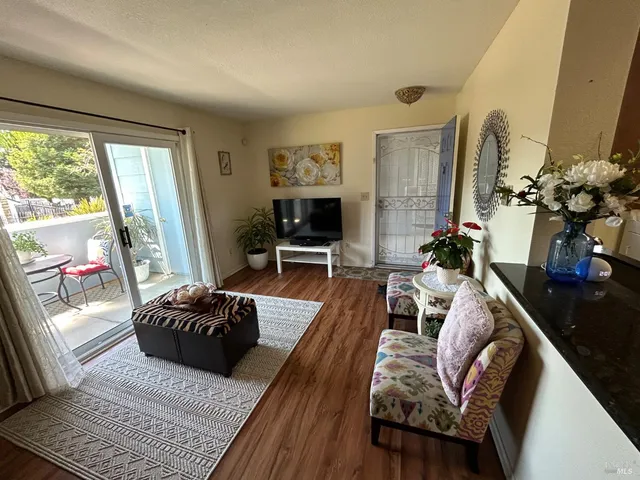 $250,000 | 341 Lighthouse Drive, Vallejo, CA 94590