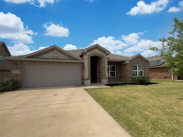 $336,000 | 4124 Bridle Path Lane, Sanger, TX 76266
