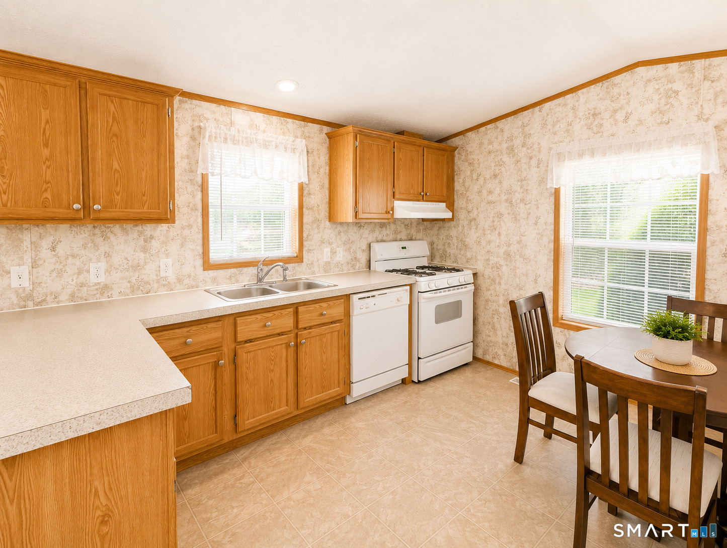 1950 North Broad Street Meriden, CT 06450 - Photo 5 of 19
