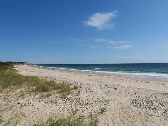 $2,300,000 | 1720 Corn Neck Road, Block Island, RI 02807