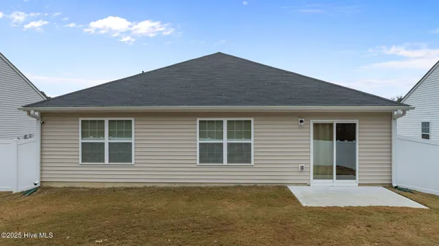 $270,000 | 1423 North Wilshire Court, Kinston, NC 28504