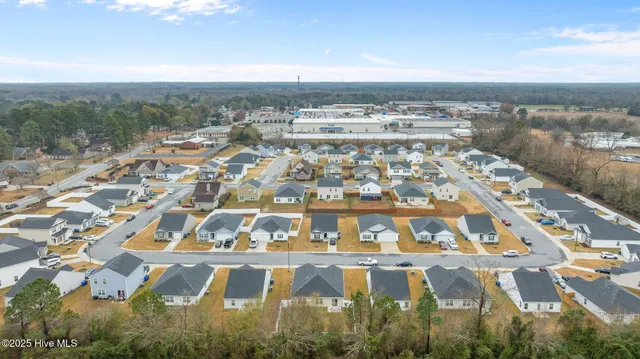 $270,000 | 1423 North Wilshire Court, Kinston, NC 28504