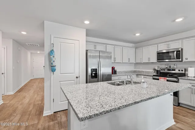 $270,000 | 1423 North Wilshire Court, Kinston, NC 28504