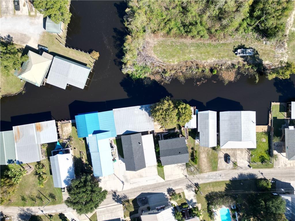 20442 Johnson Drive Springfield, LA 70462 - Photo 12 of 41