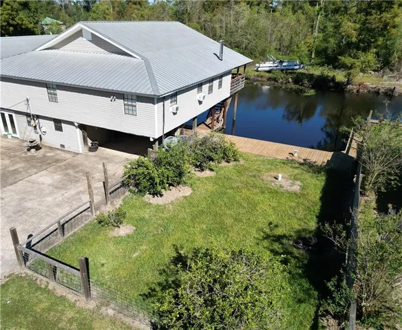 $249,500 | 20442 Johnson Drive, Springfield, LA 70462